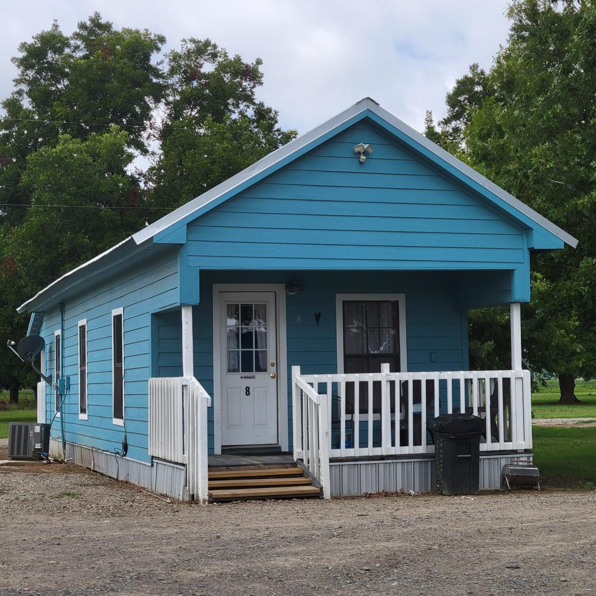 Turn On Inn Lake Village Exterior photo
