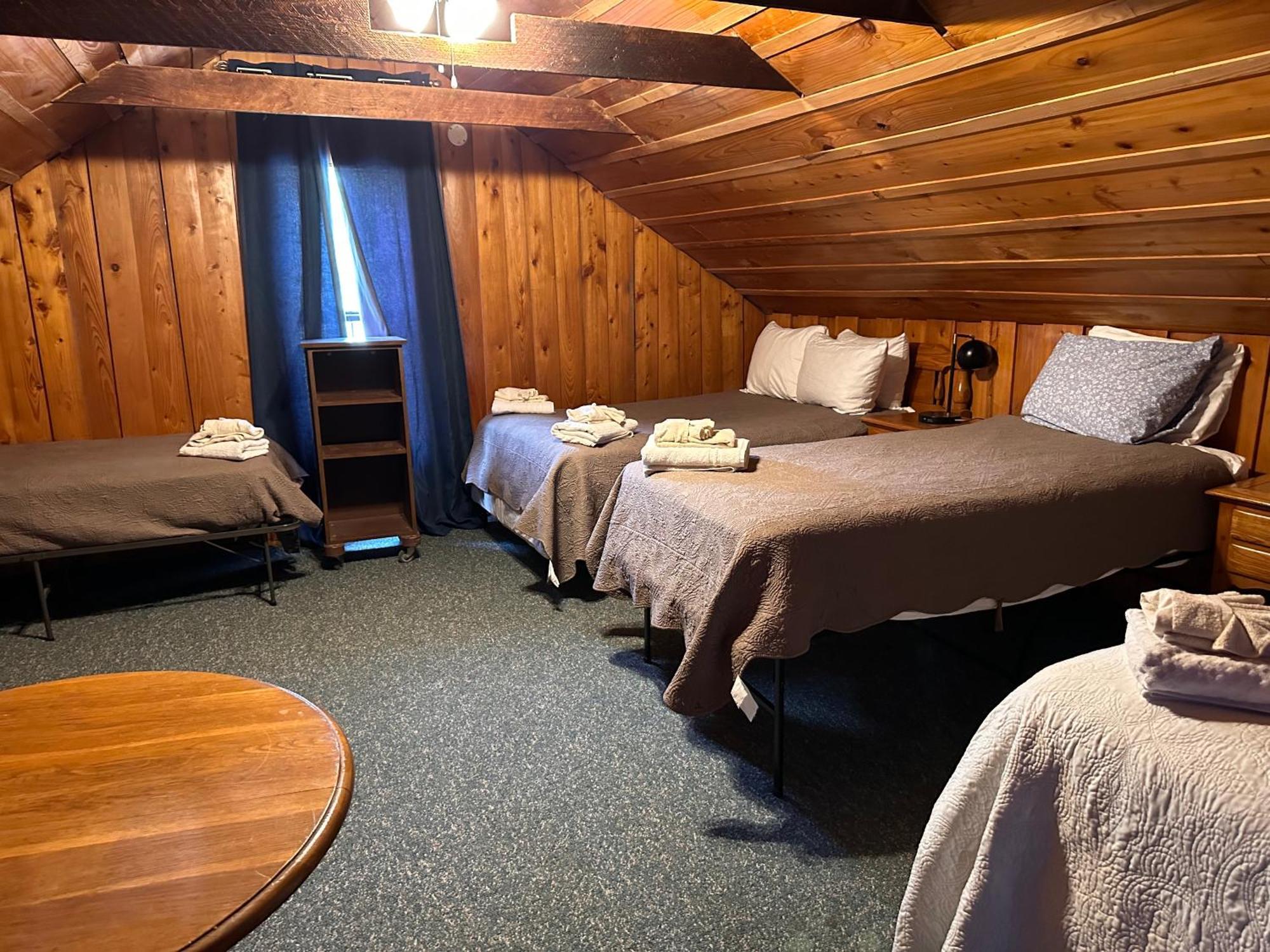 Turn On Inn Lake Village Room photo