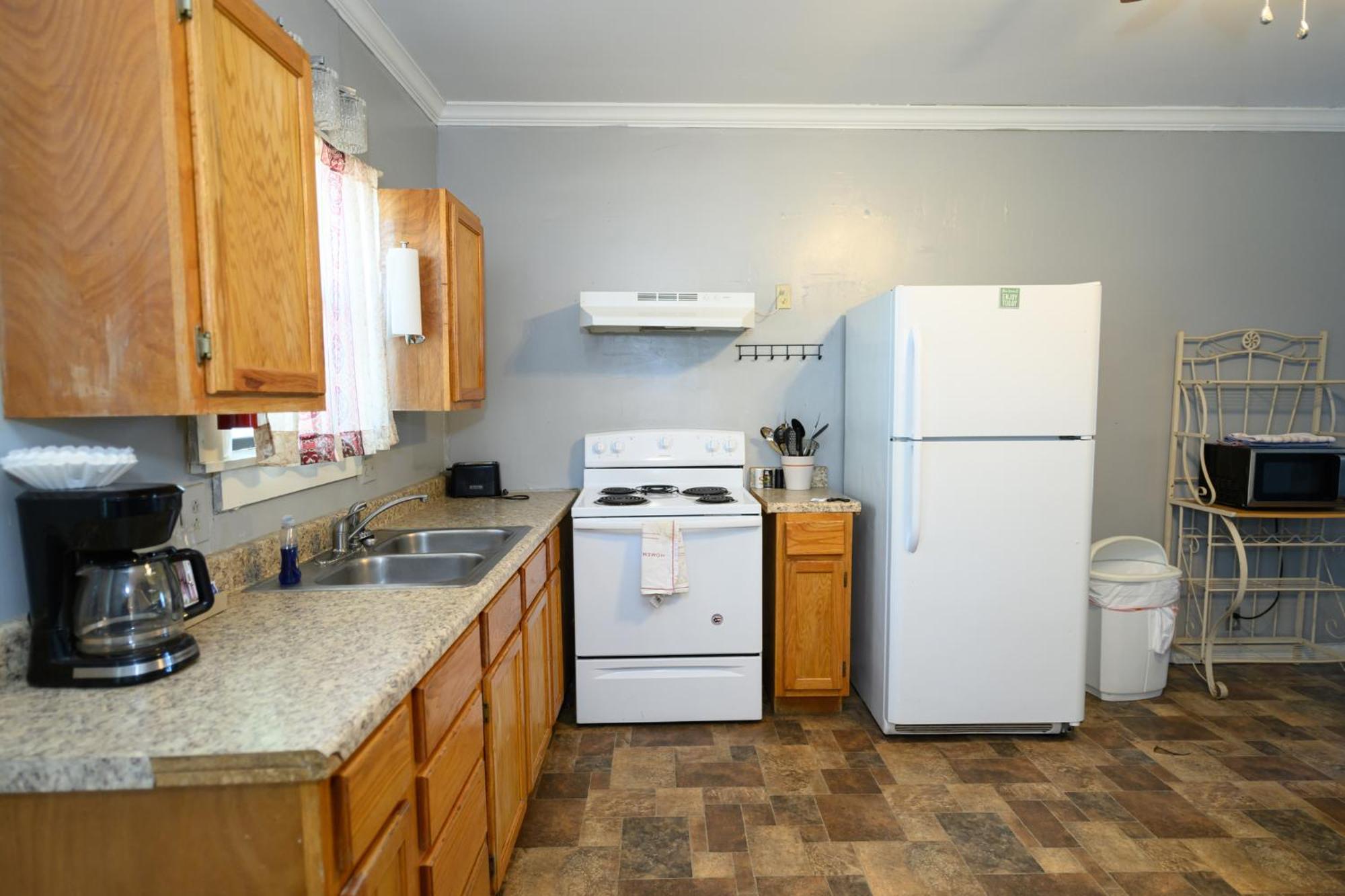 Turn On Inn Lake Village Room photo